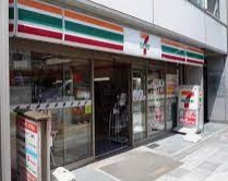 コンビニ　セブンイレブン千代田平河町2丁目店（コンビニ）まで107m