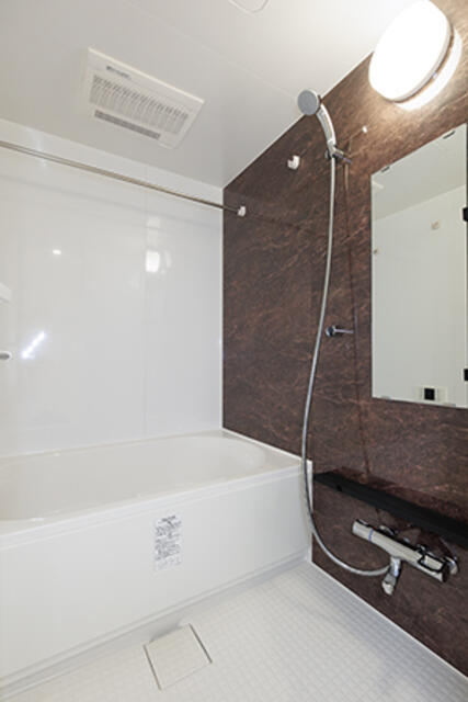バス・シャワールーム　※写真は同タイプ住戸です。