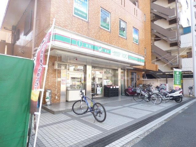 コンビニ　ローソンストア100墨田太平店（コンビニ）まで1m