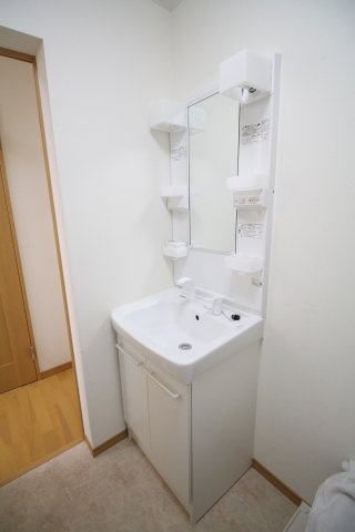 洗面設備　サンピア白山　文京区白山1