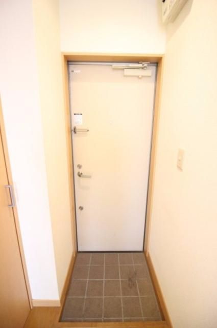 玄関　サンピア白山　文京区白山1