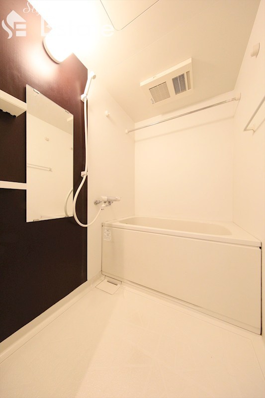 バス・シャワールーム　バスルーム