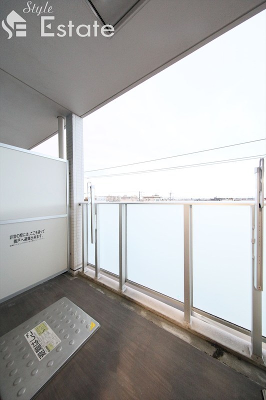 バルコニー　バルコニー