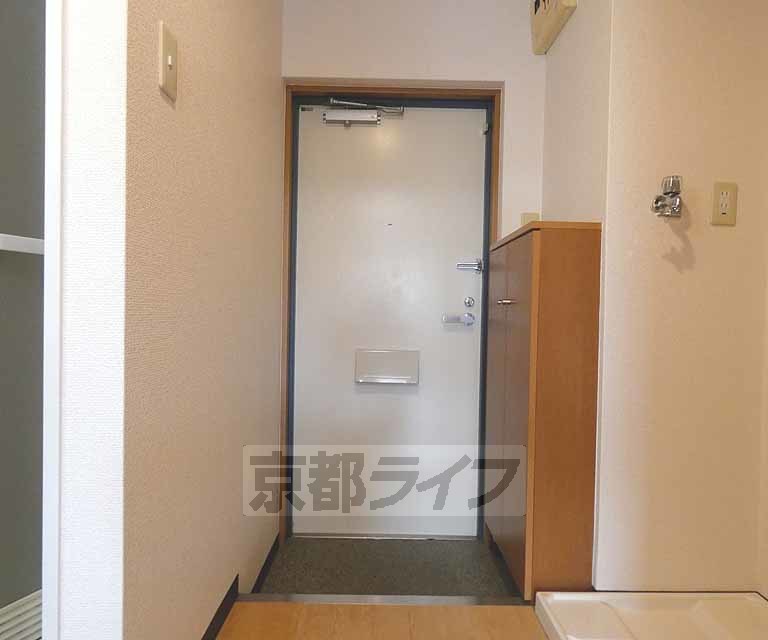 玄関　玄関です。