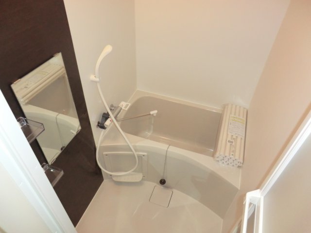 バス・シャワールーム　清潔感のある浴室です♪