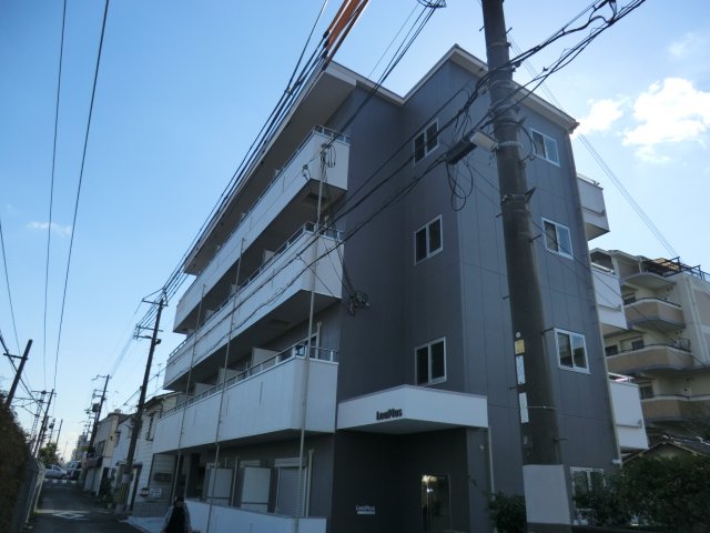 建物外観　オートロック・モニター付きインターホンで安心♪