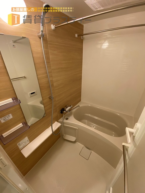 バス・シャワールーム　浴室乾燥機つき