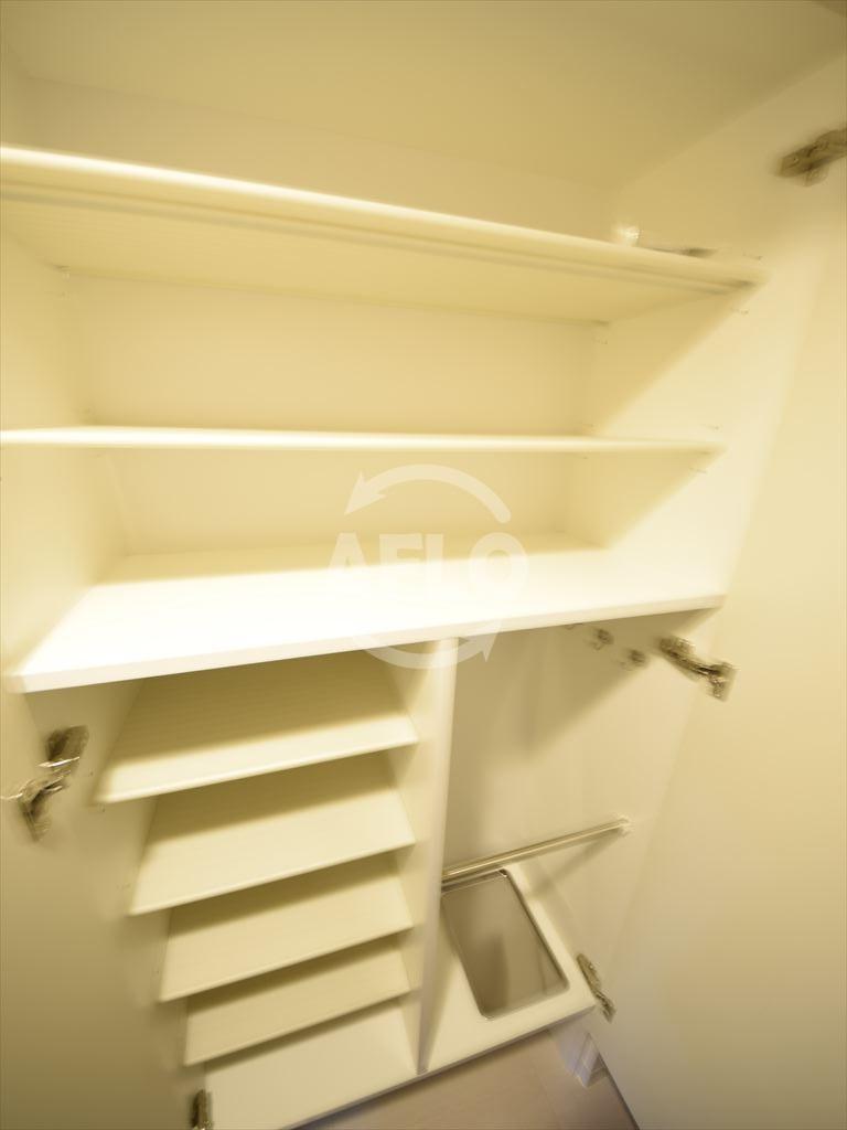 収納　エスリード難波ステーションゲートサウステラス　シューズボック