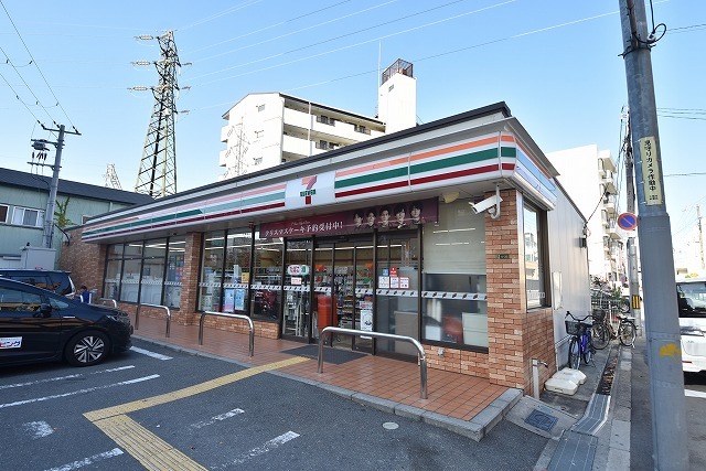 コンビニ　セブンイレブン　大阪大宮3丁目店（コンビニ）まで286m