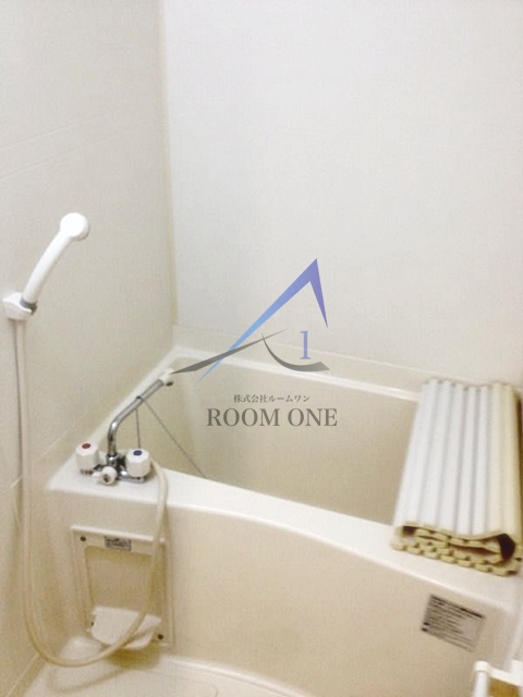 バス・シャワールーム　お風呂です。