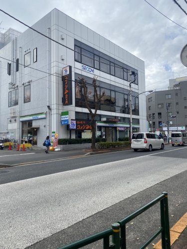 飲食店　コメダ珈琲　大泉学園店（飲食店）まで729m