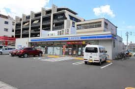 コンビニ　ローソン 福岡大楠三丁目店（コンビニ）まで387m