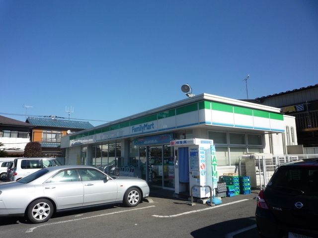 コンビニ　ファミリーマート（コンビニ）まで170m