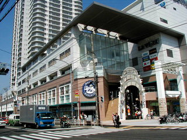 スーパー　スーパーマーケットスズキヤ 新杉田店（スーパー）まで479m