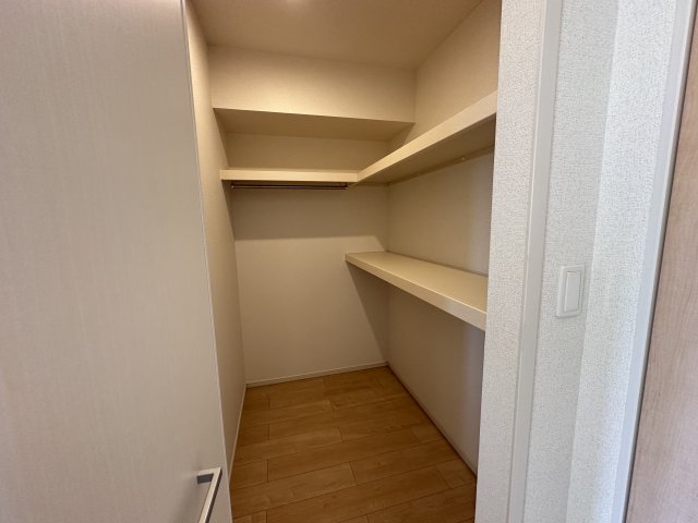 収納　ウォークインクローゼット