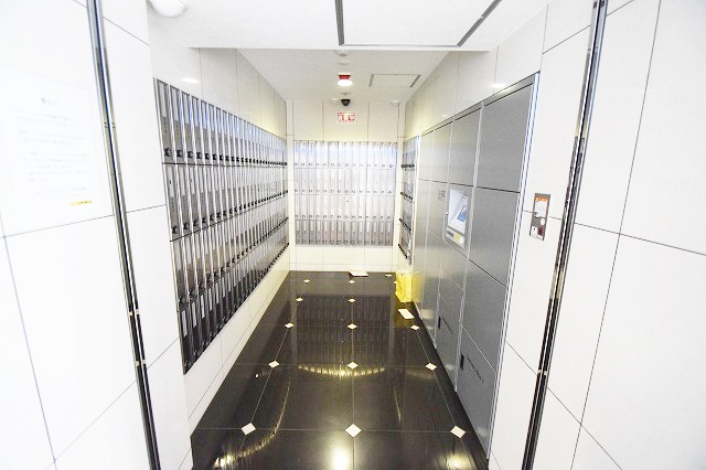 ロビー　宅配BOXが単身にはウレシイ★