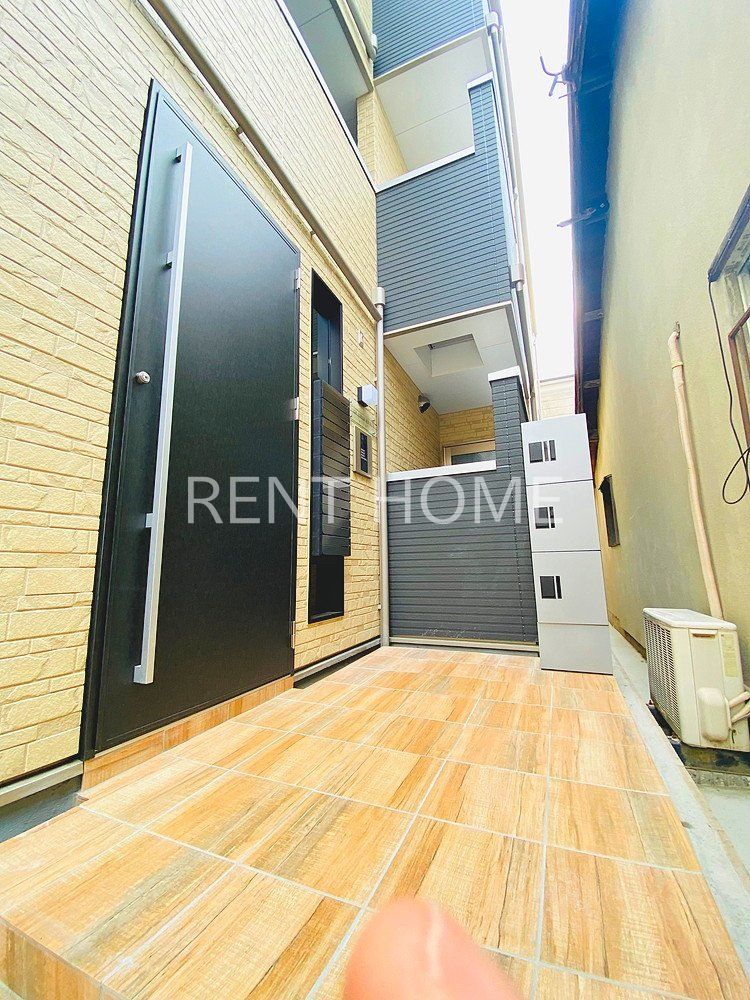 エントランス　オートロック完備