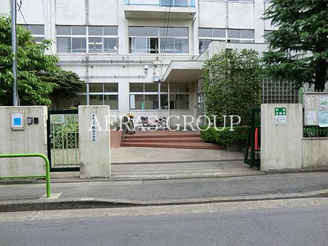 小学校　大田区立糀谷小学校（小学校）まで389m