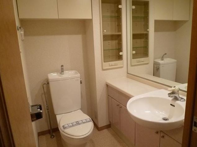 トイレ　同タイプ参考写真