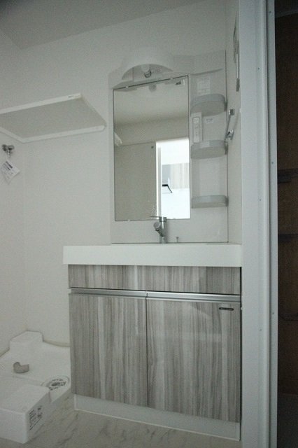 洗面設備　同物件、別号室のものです。