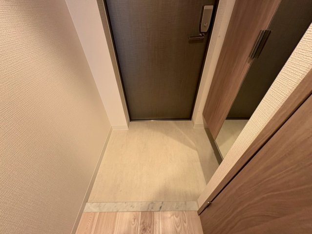 玄関　CREST TAPP名古屋山王