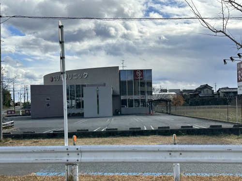 病院　なりたクリニック（病院）まで542m