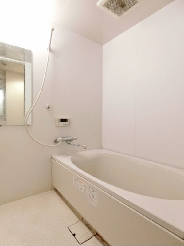 バス・シャワールーム　図面と現状に相違がある場合には現状を優先