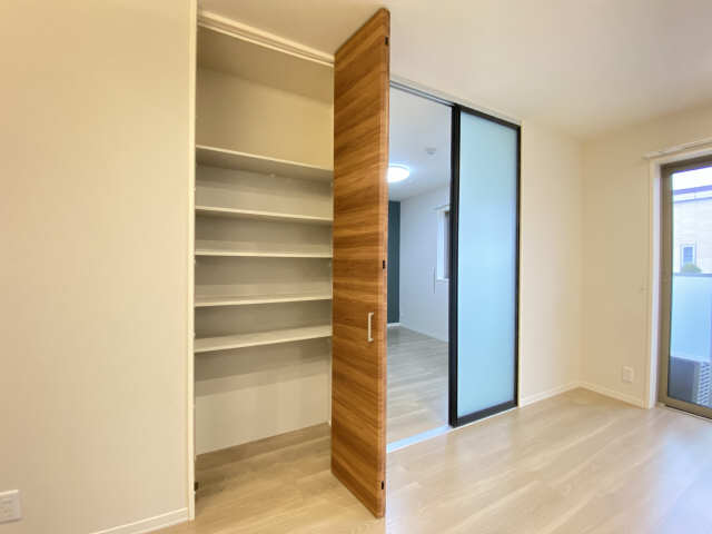 収納　細々とした日用品はこちらへ収納いただけます