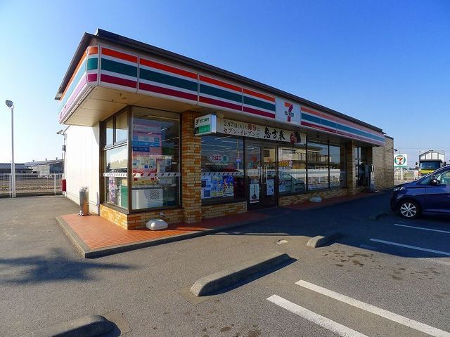 コンビニ　セブンイレブン明和南大島店（コンビニ）まで550m