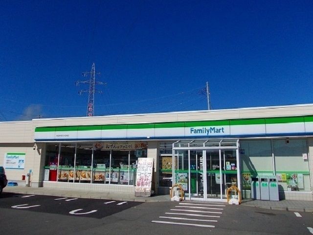 コンビニ　ファミリーマート　外旭川店（コンビニ）まで700m