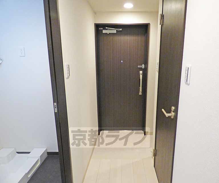 玄関　広々とした玄関です。