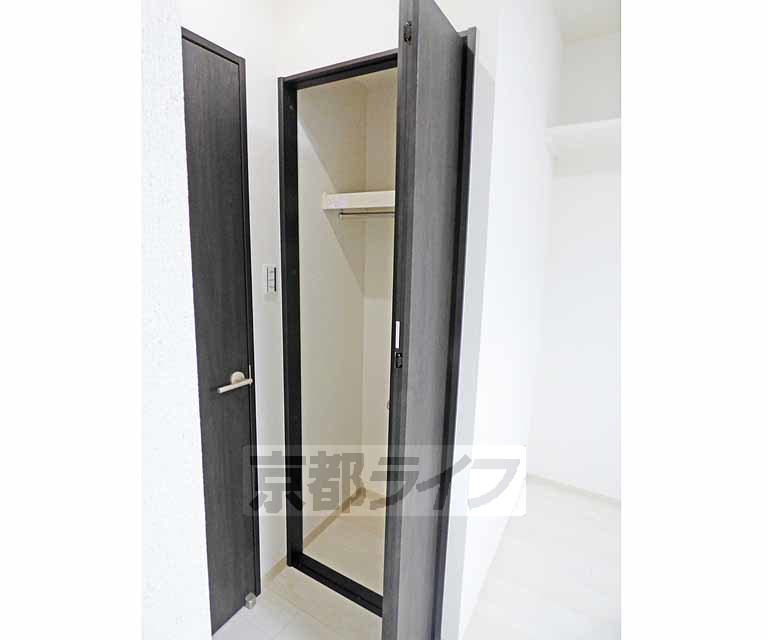 収納　広々とした収納です。