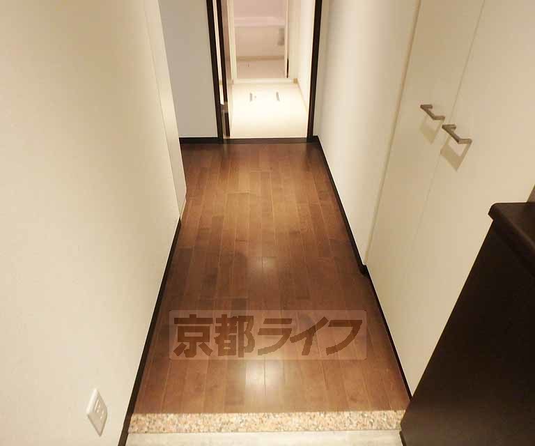 その他部屋・スペース　廊下の写真です。