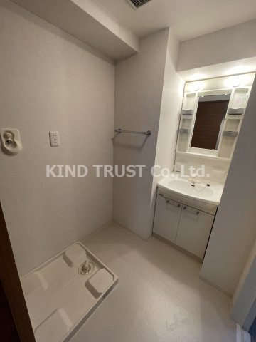 洗面設備　コンパクトで使いやすい洗面所