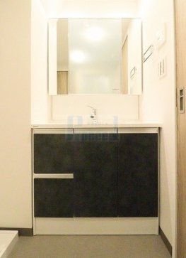 洗面設備　使いやすい独立洗面台☆