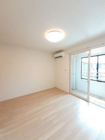 居室・リビング　使いやすい居間です