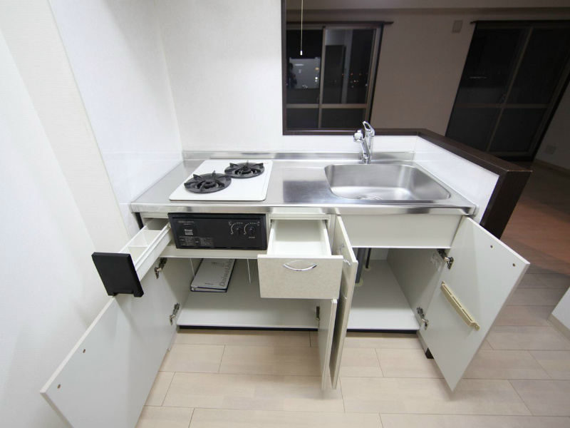キッチン　システムキッチン（ガス2口コンログリル付）カウンターキッチン
