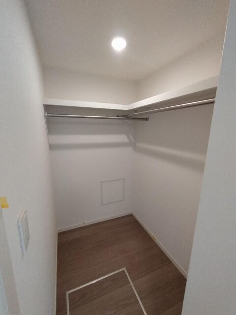 収納　建築中の写真となります。