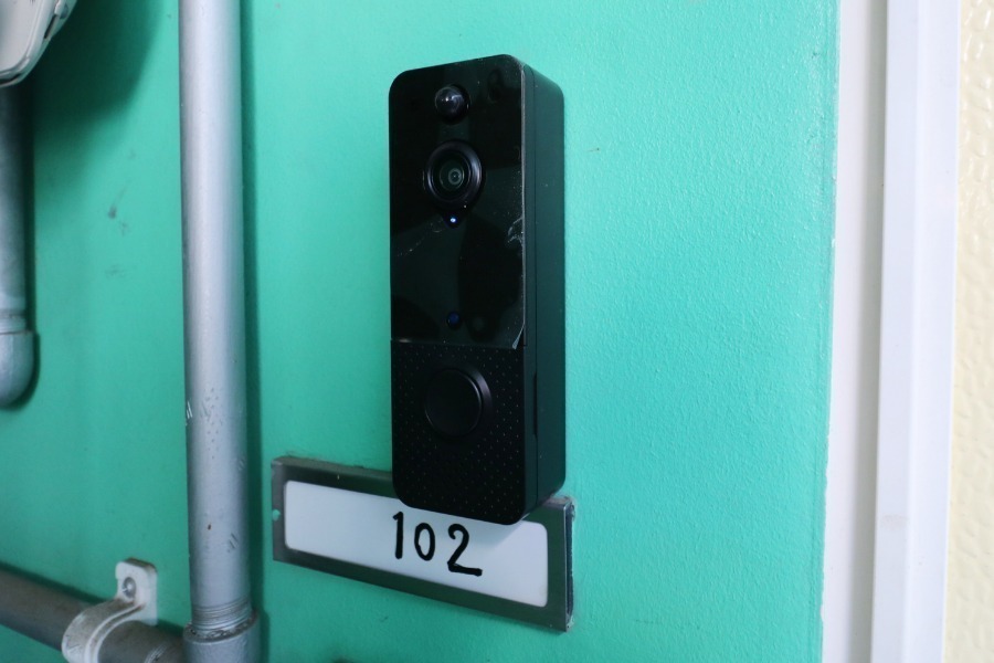 セキュリティ　モニター付きインターホン