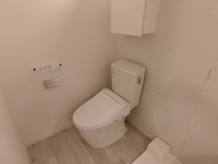 トイレ　トイレ