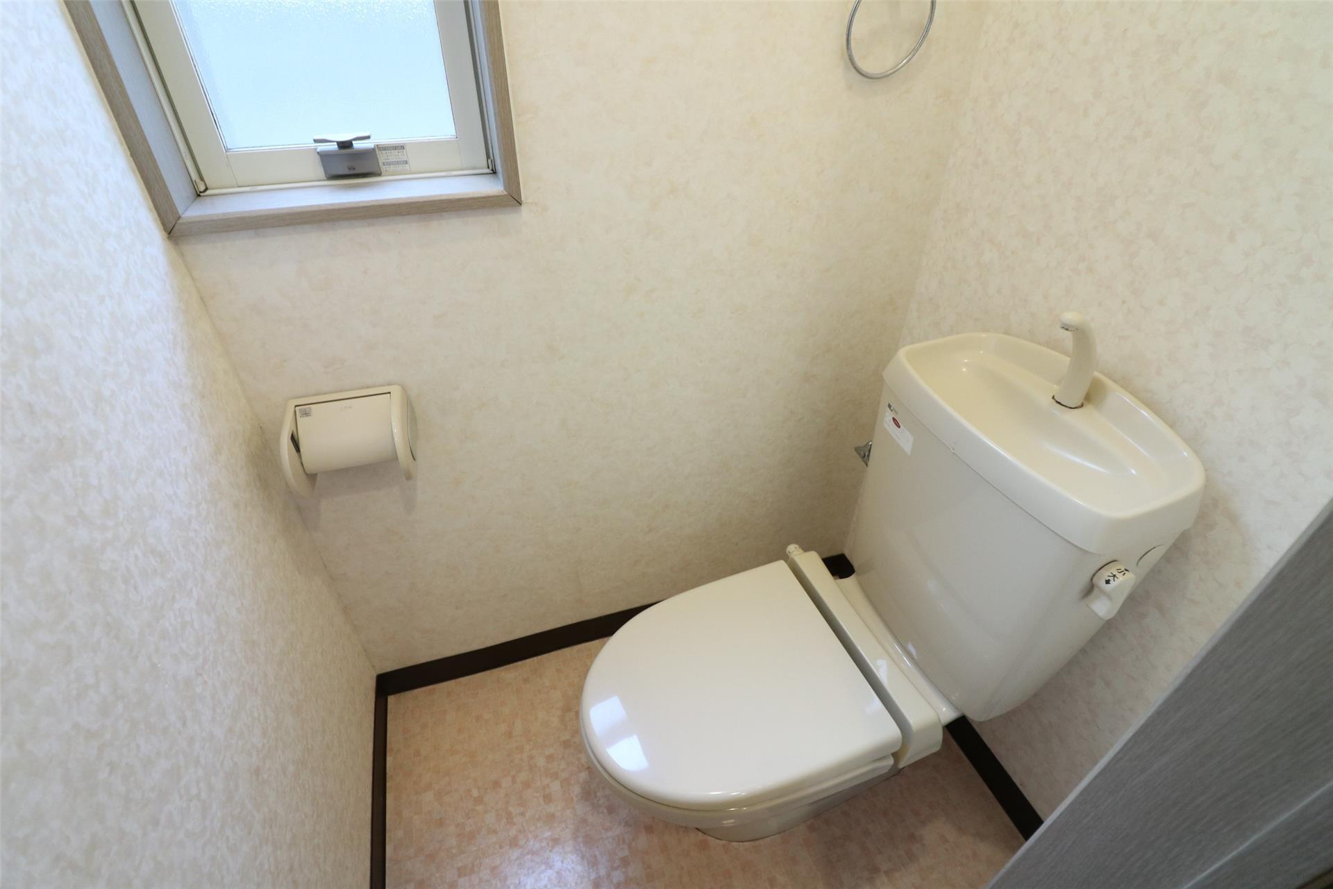 トイレ　温水洗浄便座設置予定