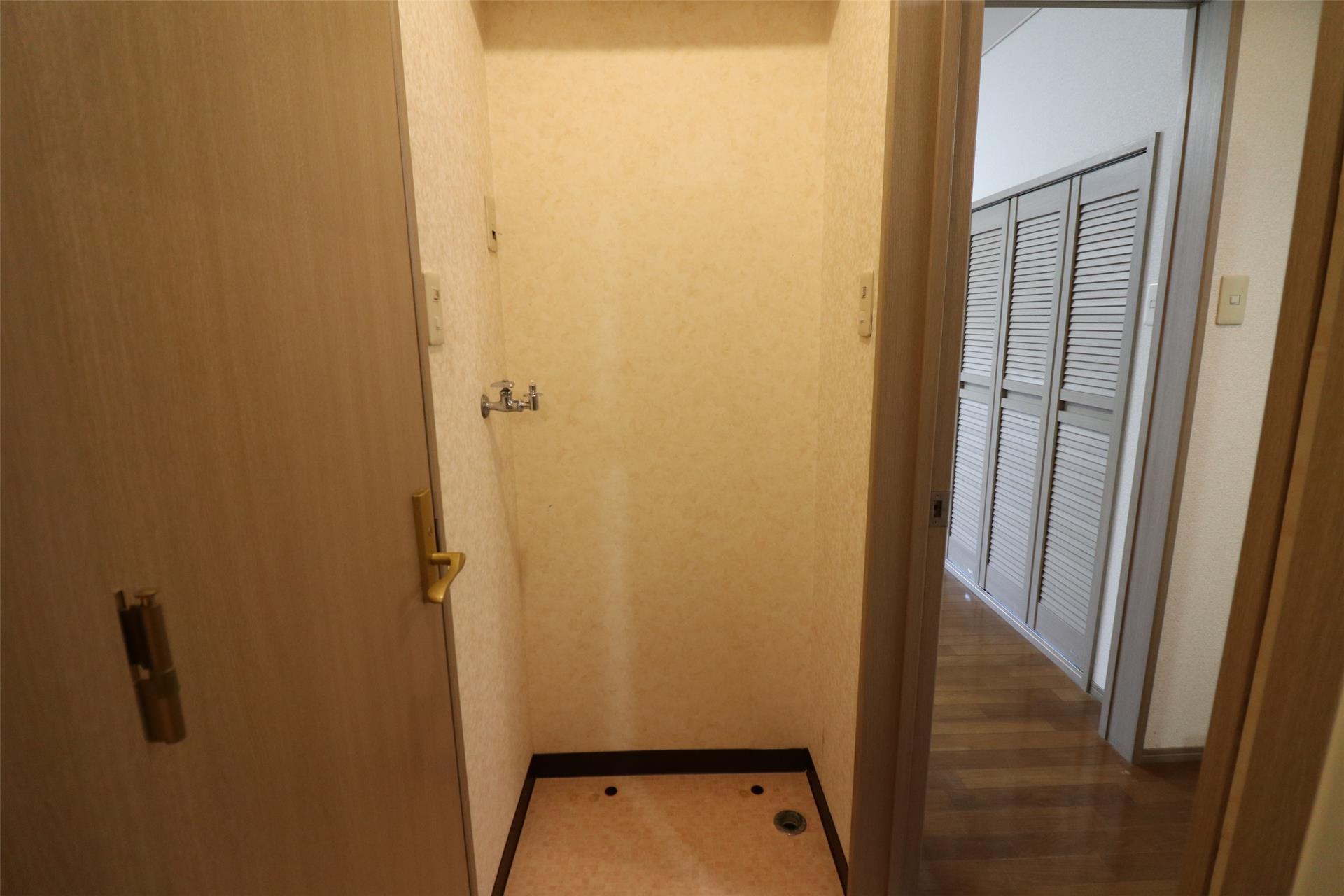 その他設備　洗濯機置場