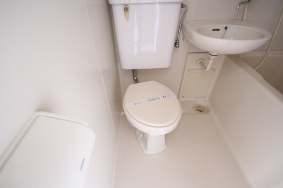 トイレ　※別部屋の写真です