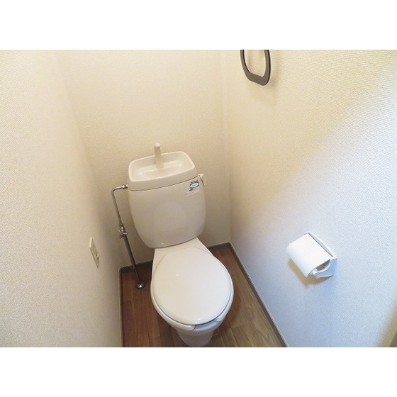 トイレ　清潔感のあるトイレです