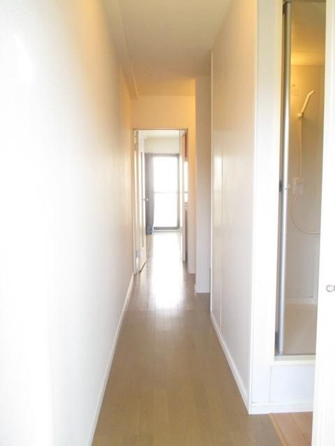 玄関　★ゆったりとしたスペースのある玄関です★