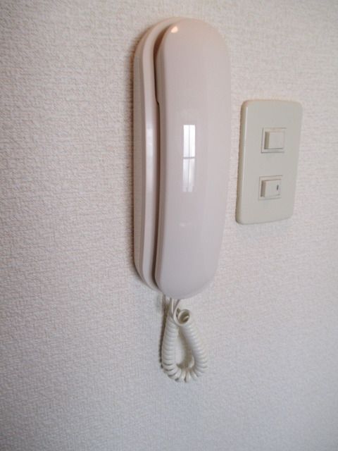 その他設備　★防犯対策に安心がもてるインターホン付きです★
