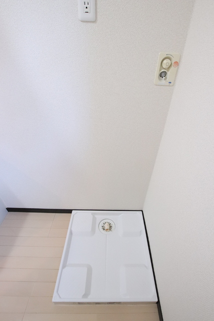 その他設備　室内洗濯機置場です♪