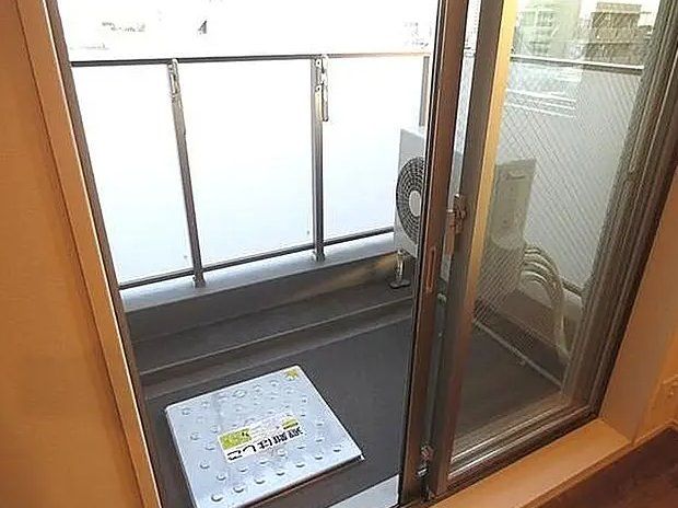 バルコニー　バルコニー