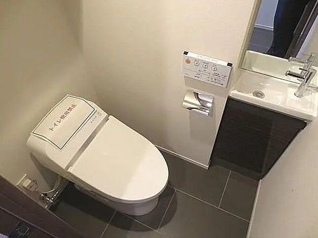 トイレ　トイレ