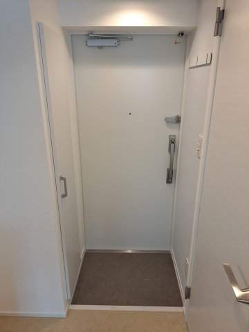 玄関　スッキリまとまった玄関です